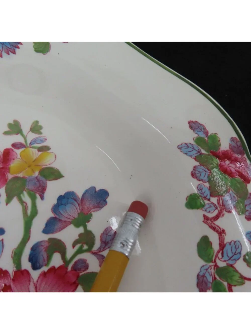 Wedgwood Ethuria England AL5557 Oriental Flower Floral Bird Scallop Edge Plate